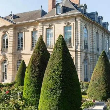 Charming For 4 On Blvd St Germain, 6 *